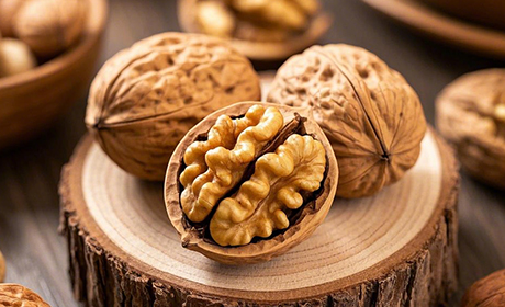 What are the benefits of eating walnuts?